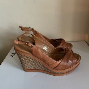 ALDO Leather High Heel Wedge Peep Toe Sandal size 38
